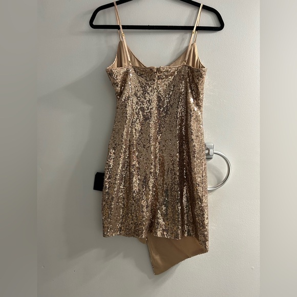 NWT lulus Disco Nights Rose Gold Sequin Bodycon Mini Dress - Picture 10 of 11